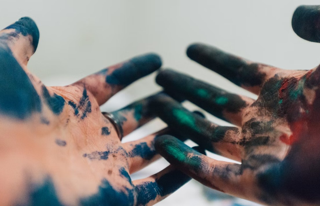 pintura esmalte manos